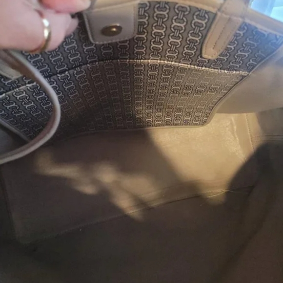 Tory Burch - Picture 2 of 3